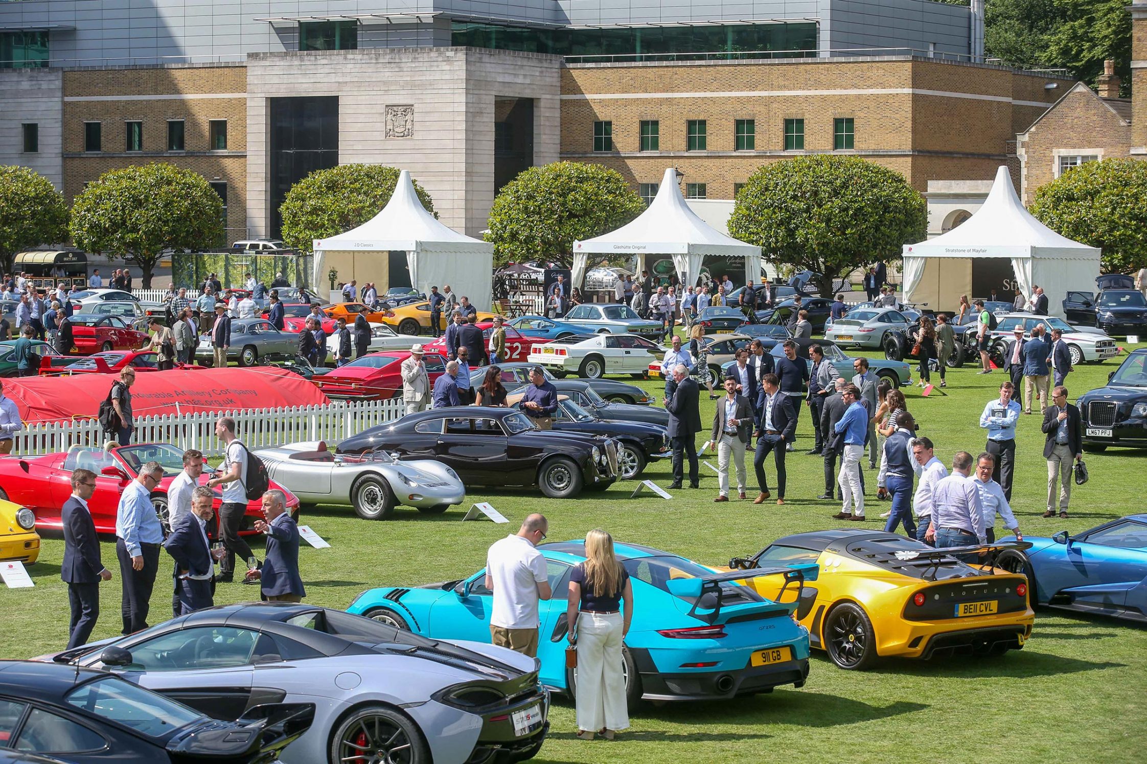 London Concours Hospitality with Searcys and Veuve Clicquot